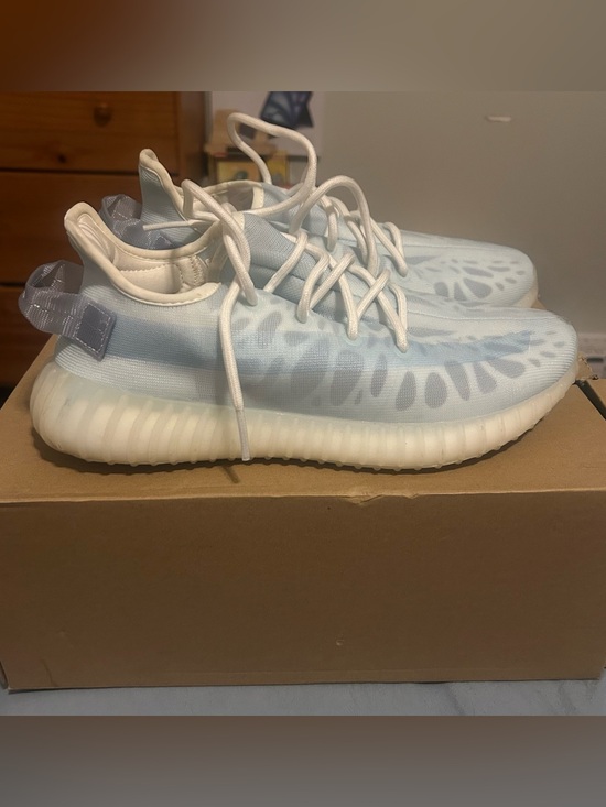 Yeezy Other - Adidas Yeezy boost 350 V2